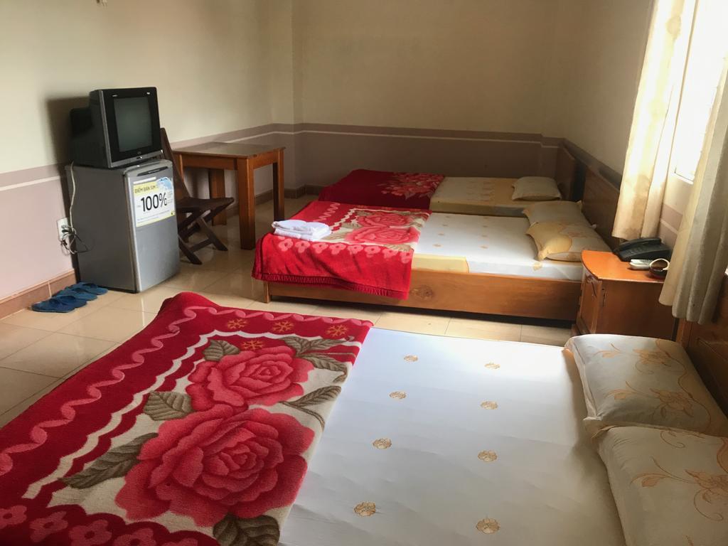 Kim Hoan Ngoc Hotel Pleiku Esterno foto
